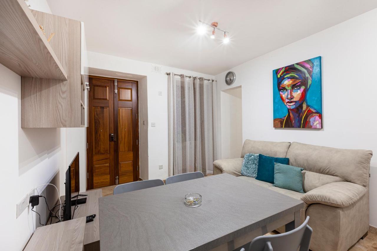 Designer Home With Comfy Sofa In Central Valletta By 360 Estates Dış mekan fotoğraf